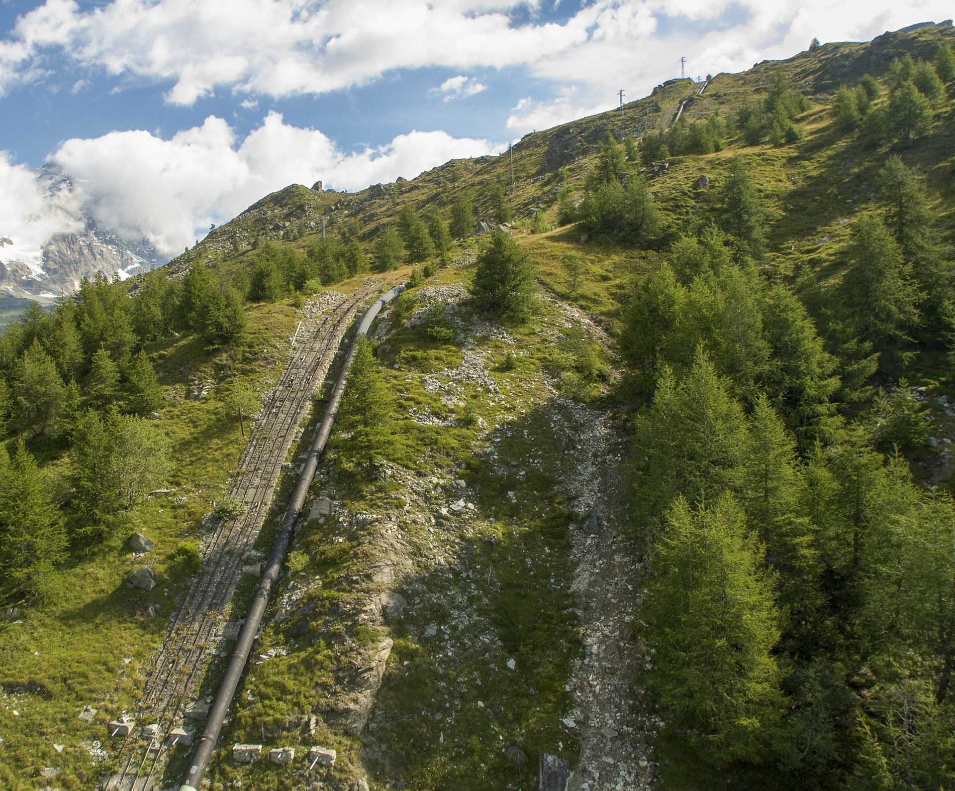 Diga di Perrères acqua per produzione energia idroelettrica rinnovabile al 100%