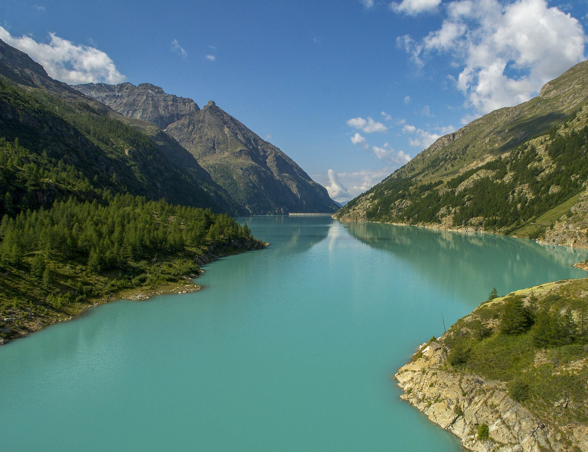 Diga di Place Moulin Impianto per energia idroelettrica rinnovabile Gruppo CVA