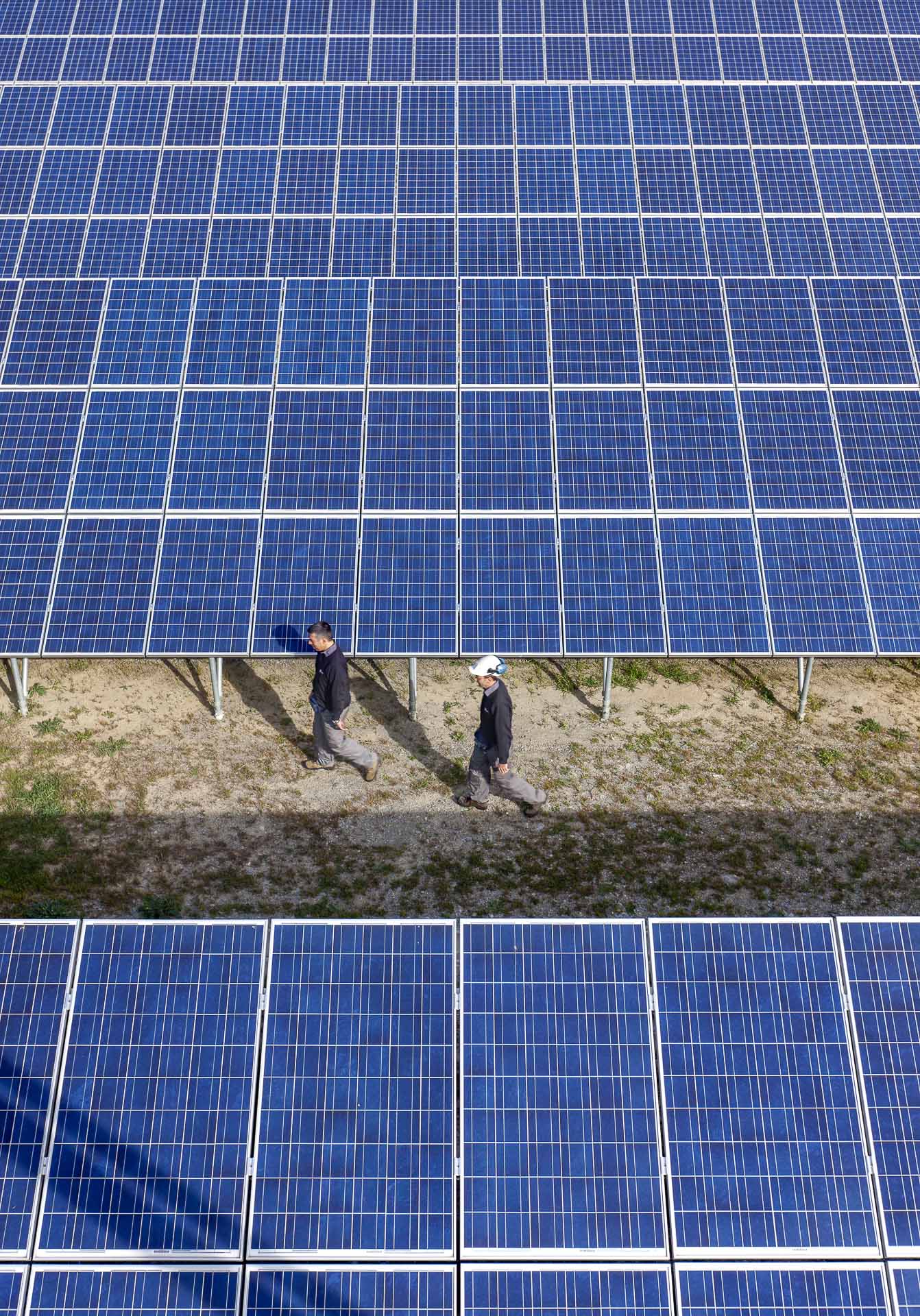 Impianto produzione energie fotovoltaica rinnovabile CVA Quart La tour